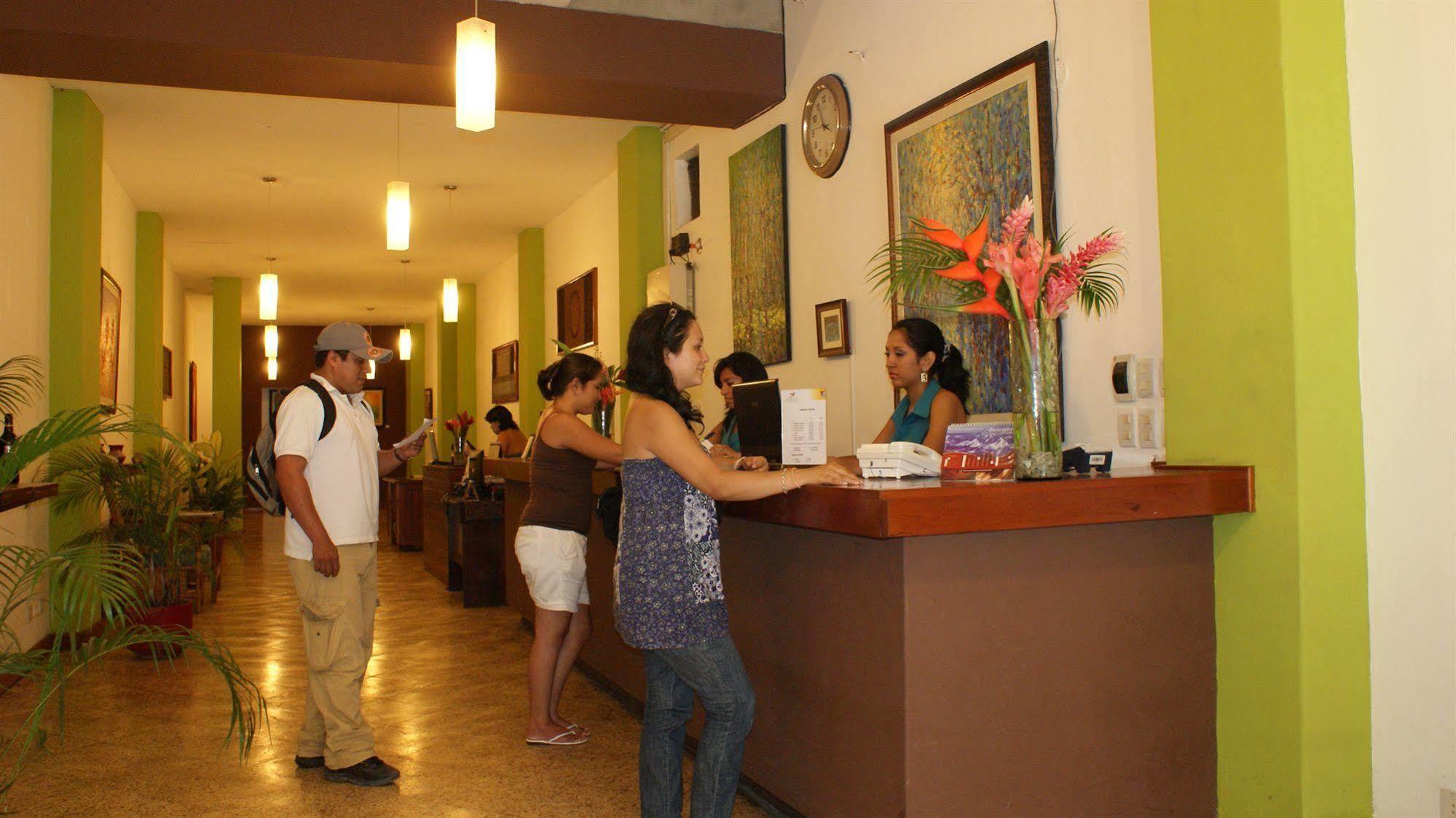Amazon Hotel Iquitos Intérieur photo