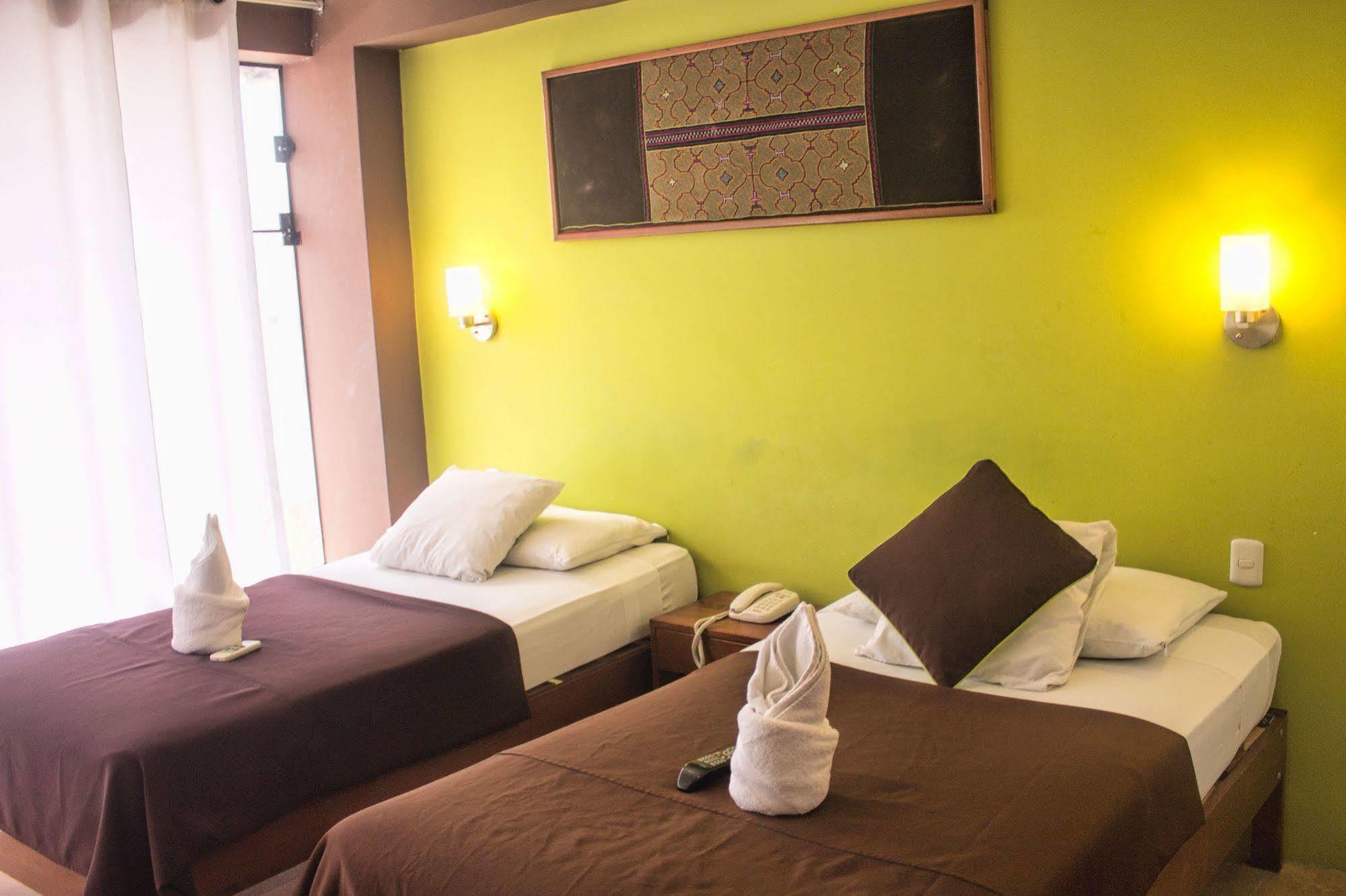 Amazon Hotel Iquitos Extérieur photo