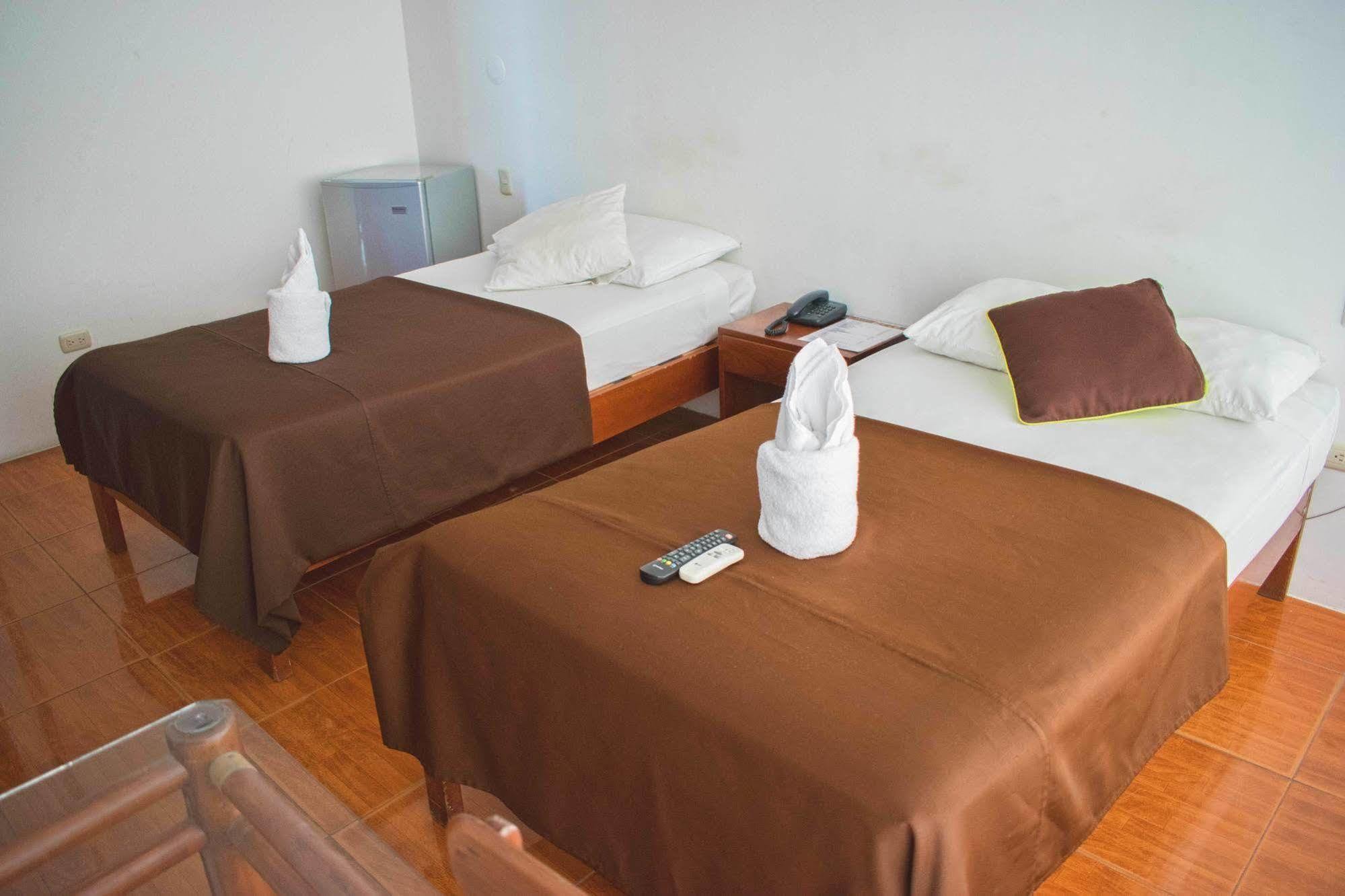 Amazon Hotel Iquitos Extérieur photo